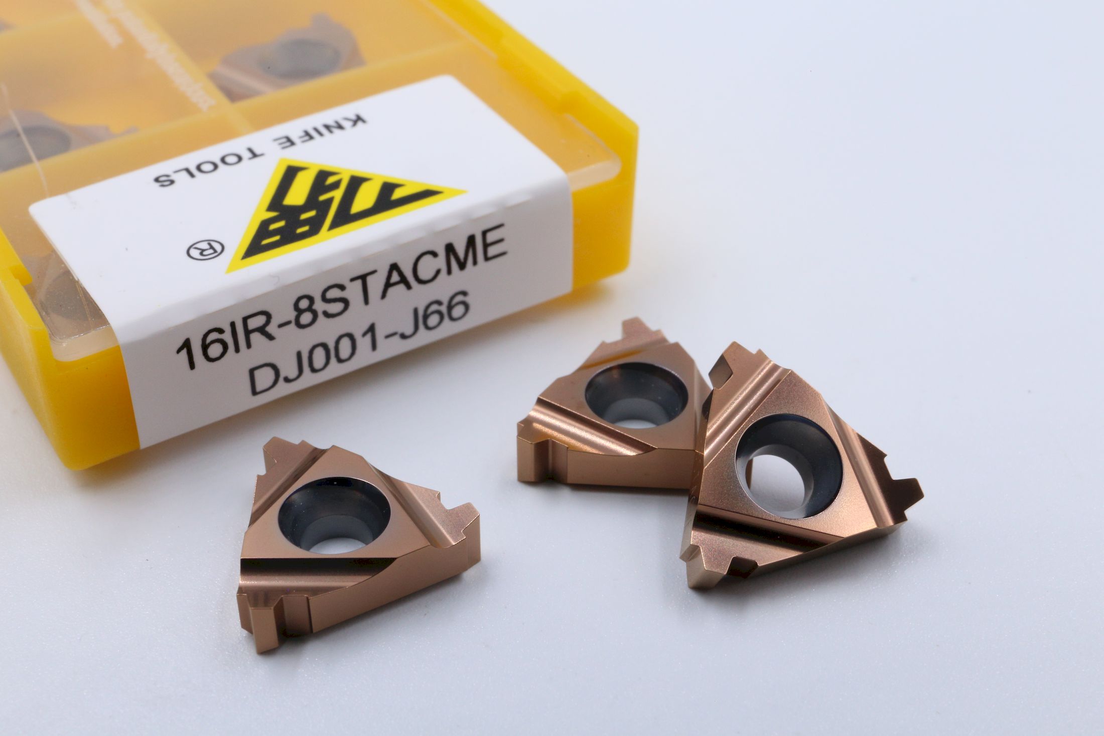 16IR8STACME DJ001-J66