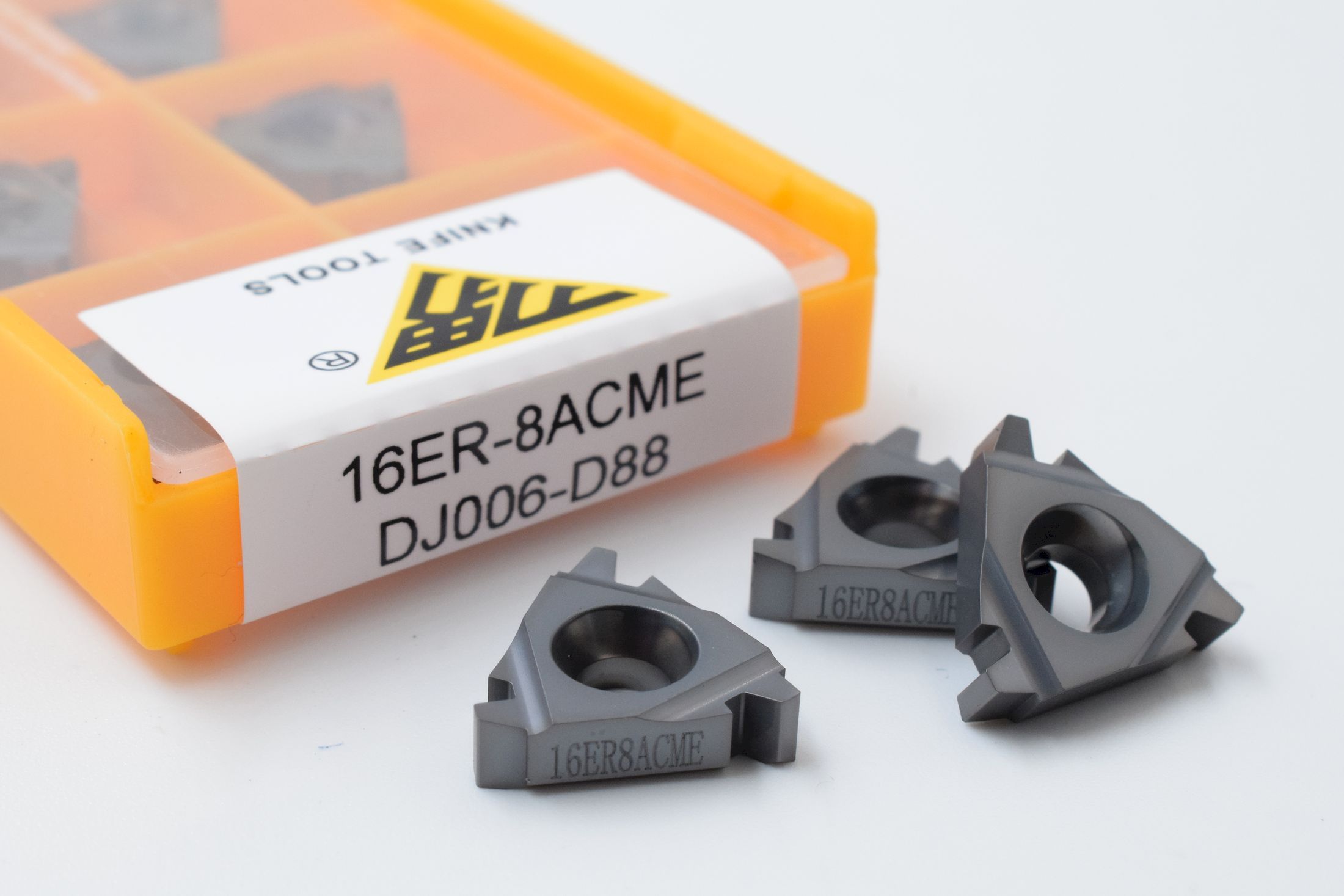 16ER8ACME DJ006-D88