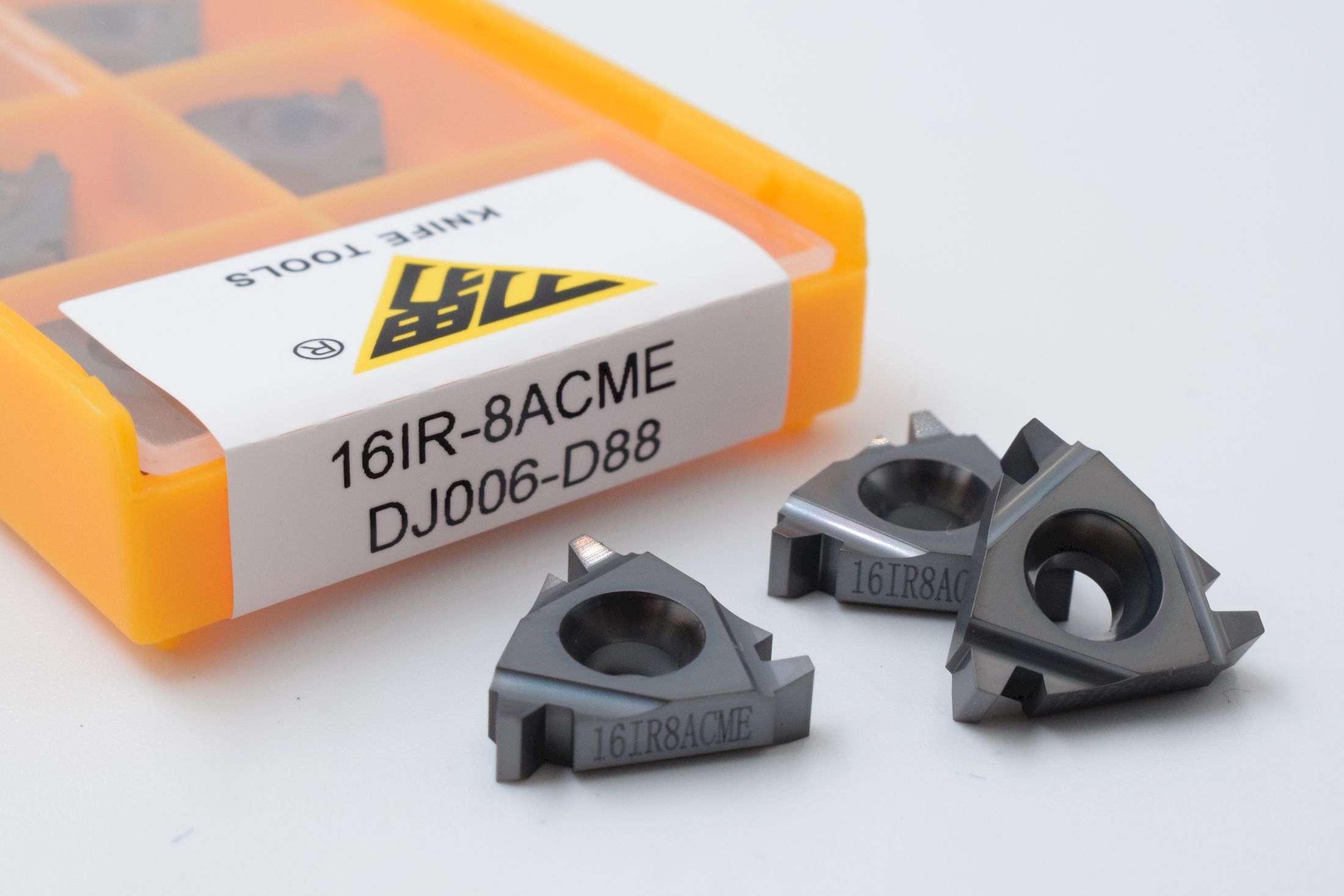 16IR8ACME DJ006-D88