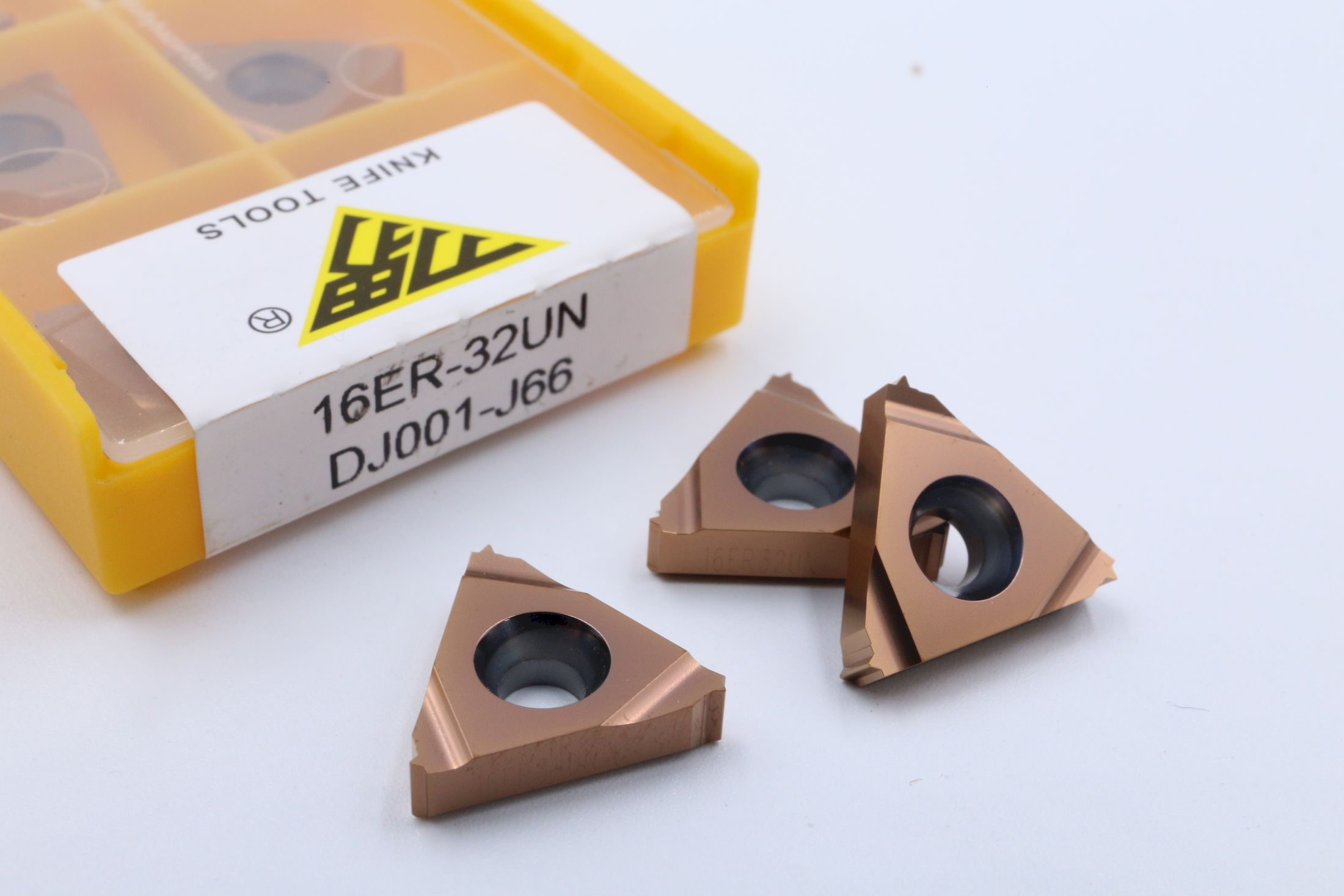 16ER32UN DJ001-J66