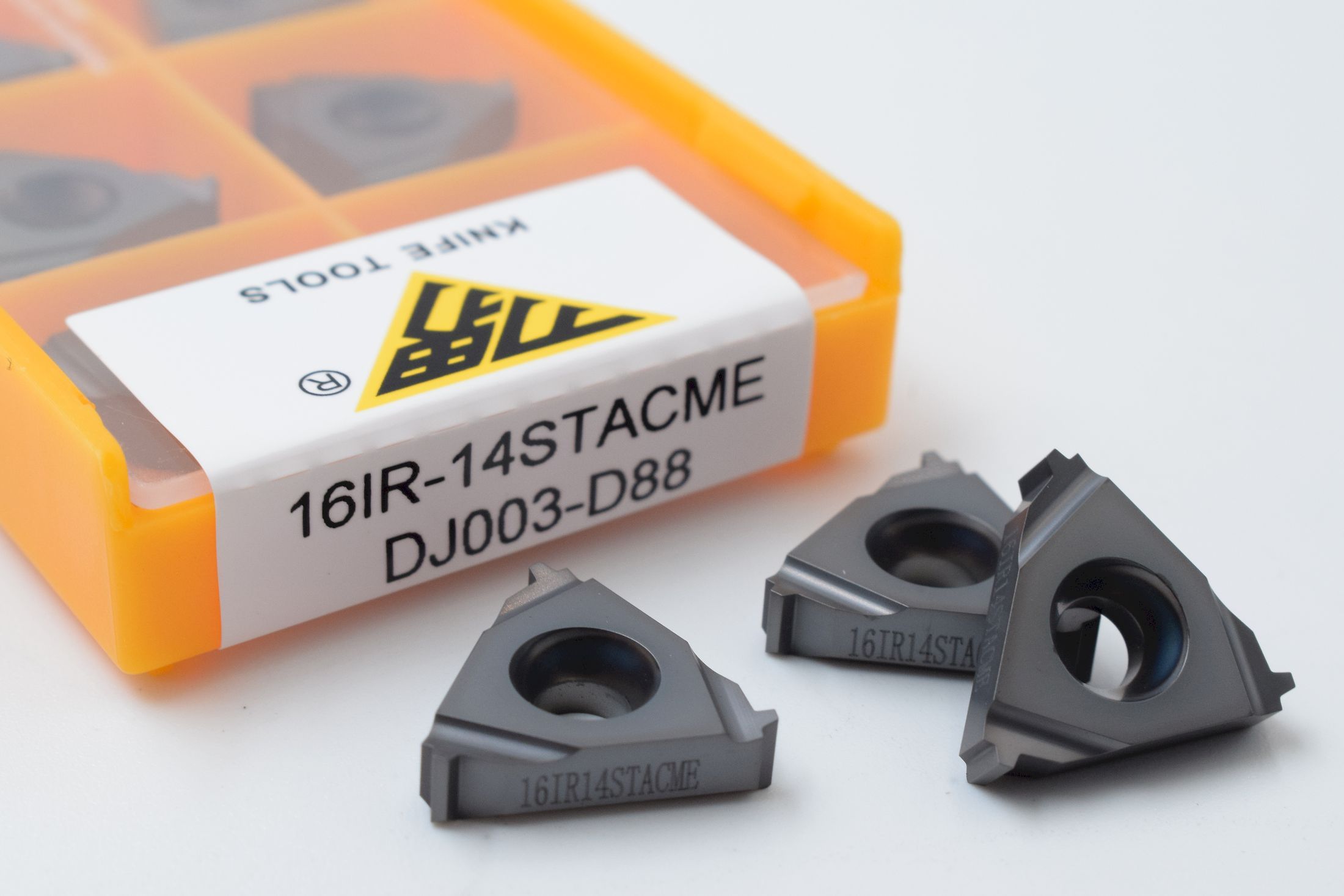 16IR14STACME DJ003-D88