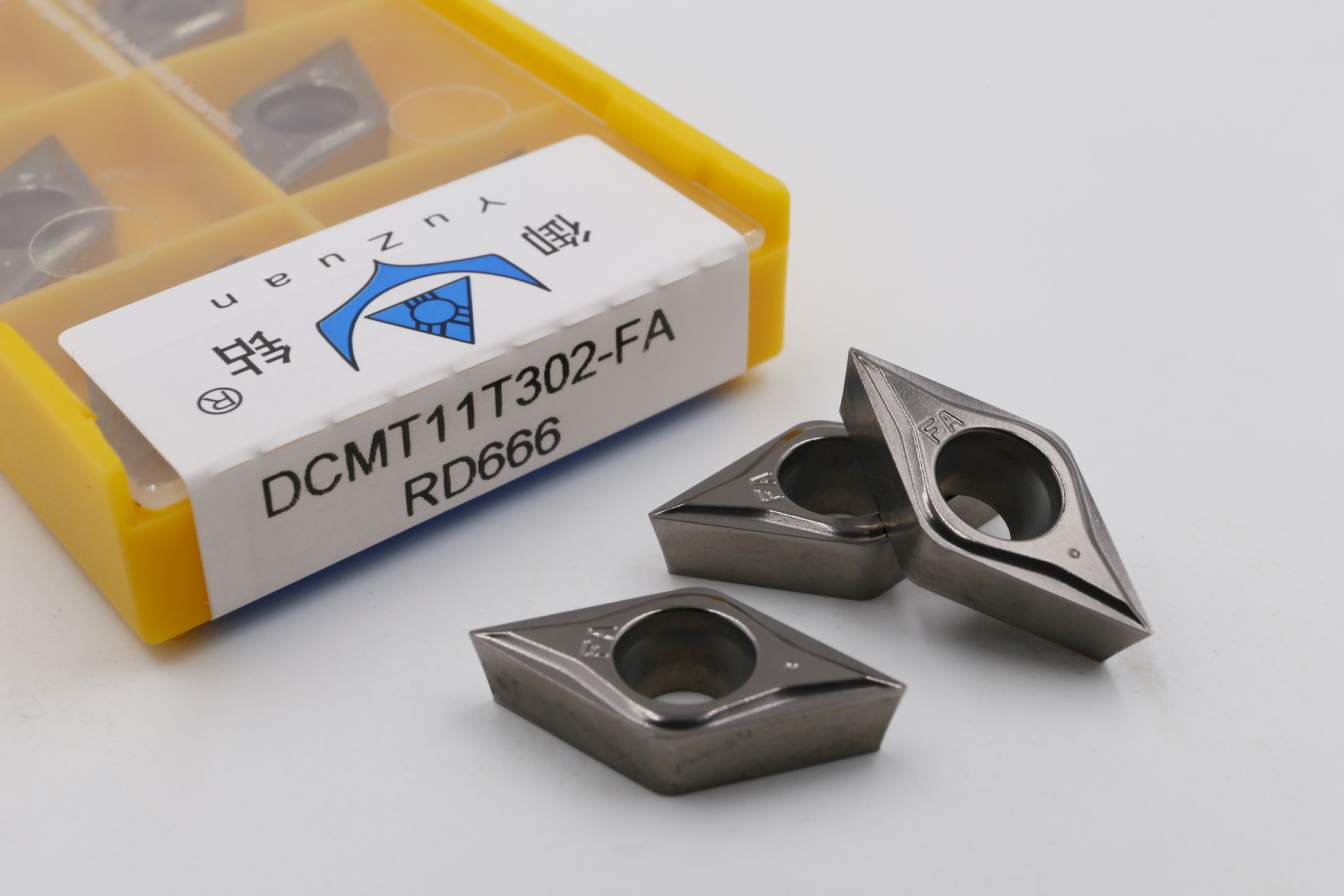 DCMT11T302-FA RD666