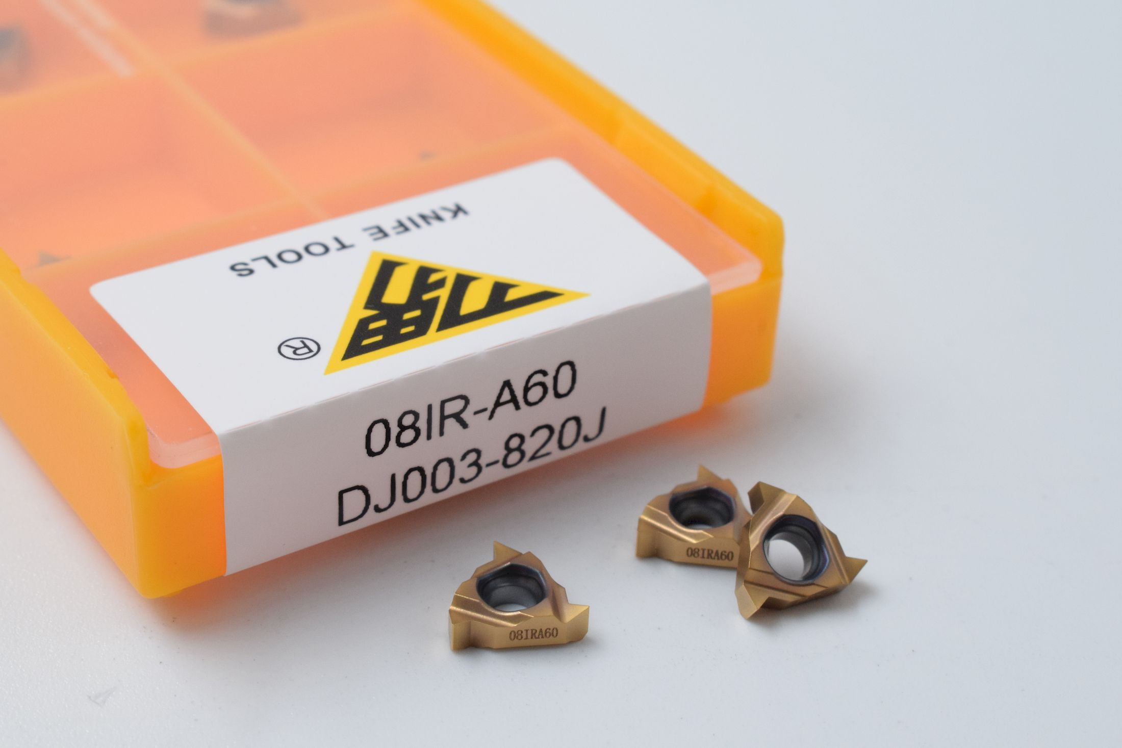 08IRA60 DJ003-820J
