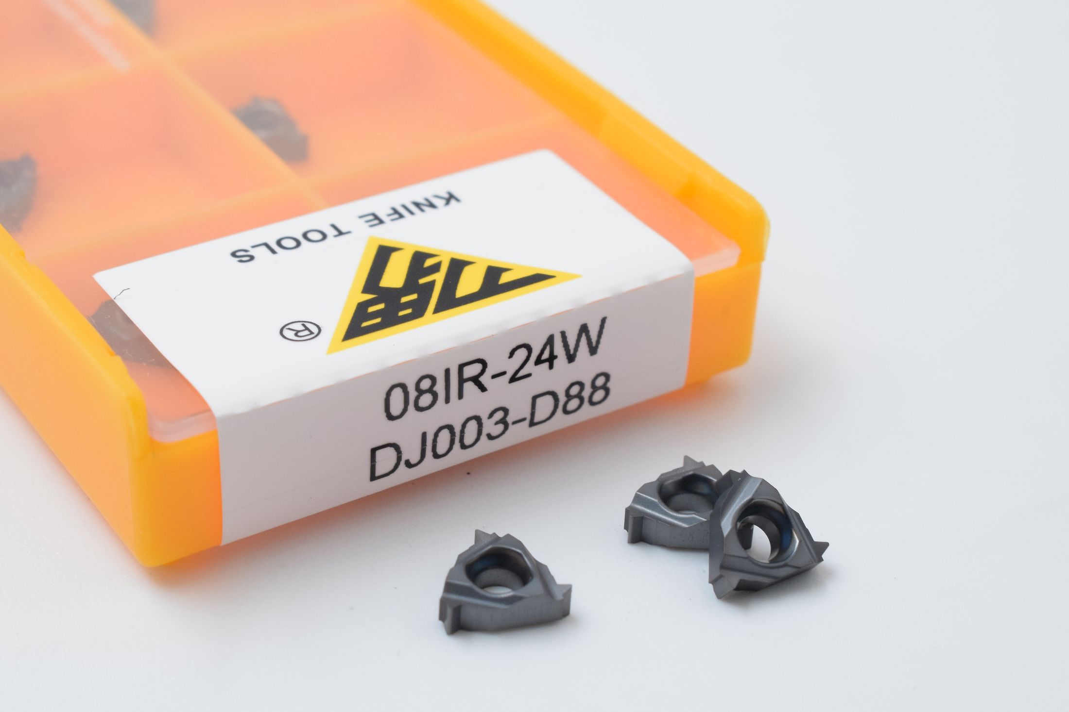 08IR24W DJ003-D88