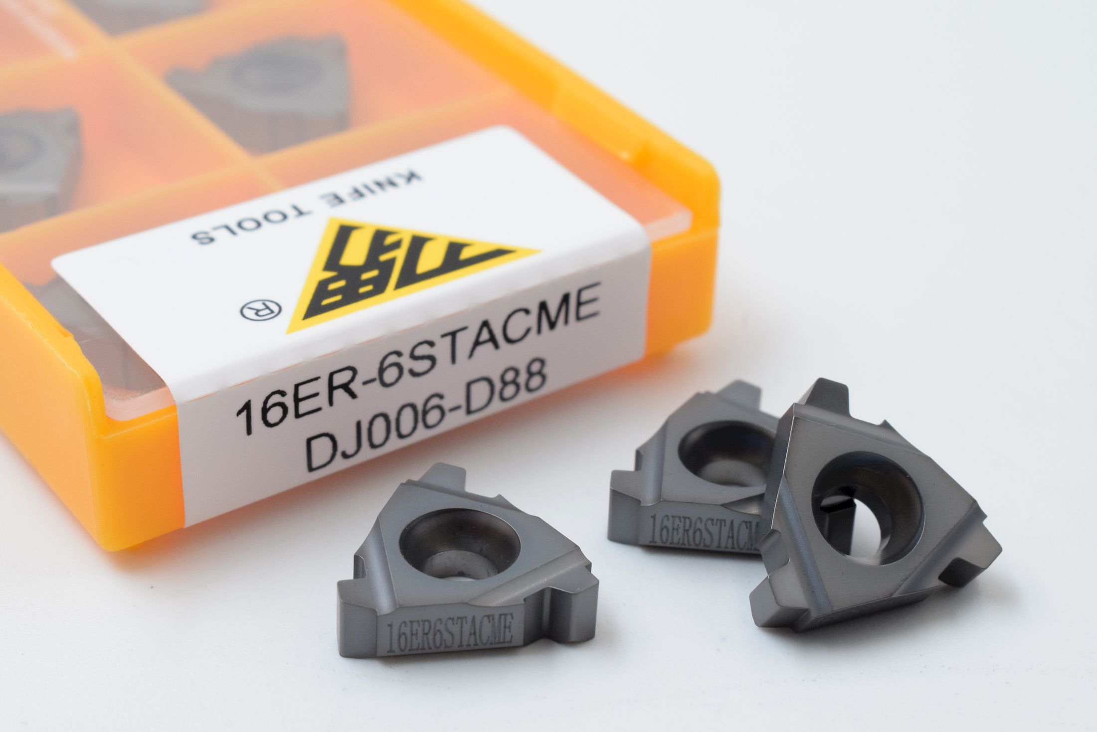 16ER6STACME DJ006-D88