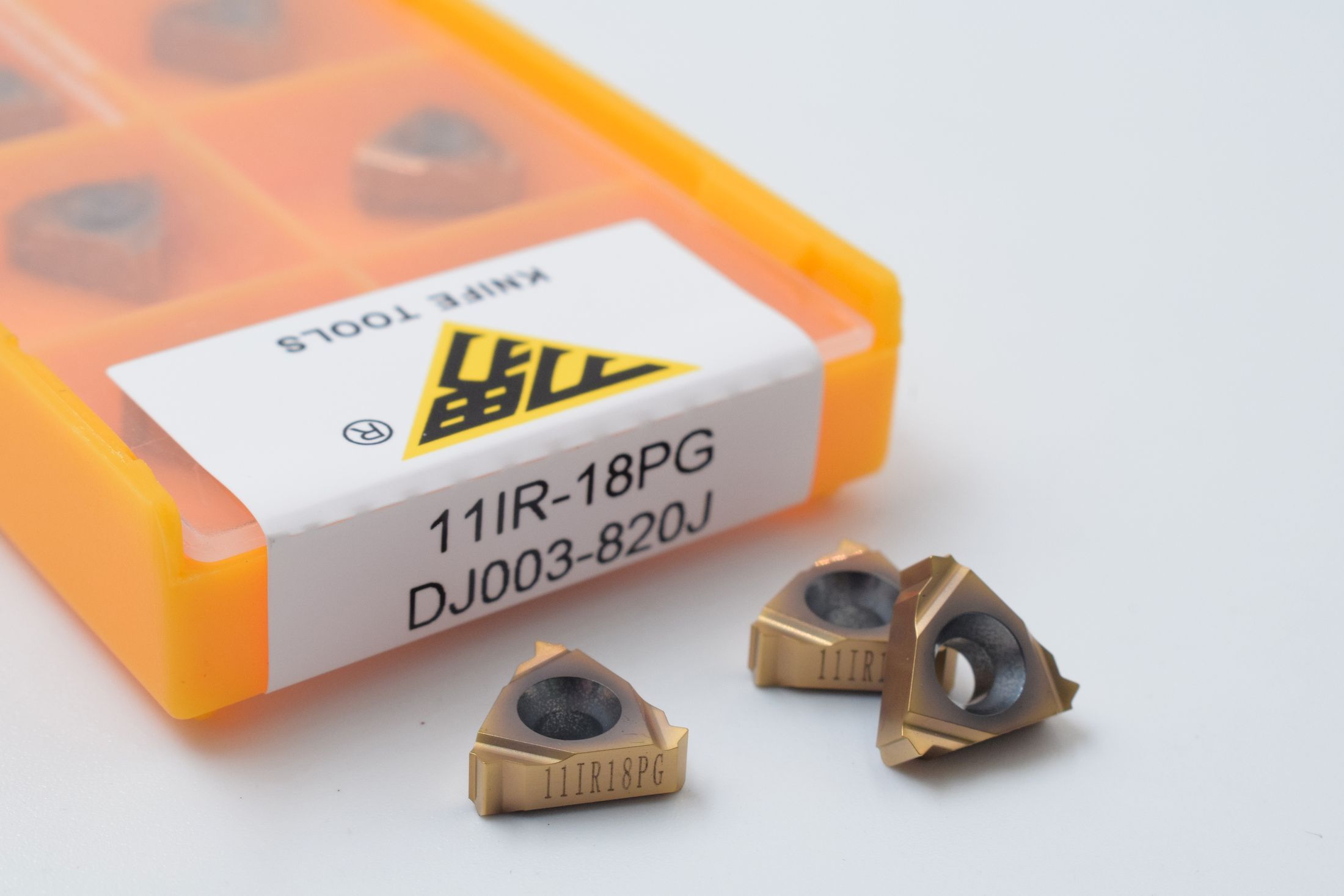 11IR18PG DJ003-820J