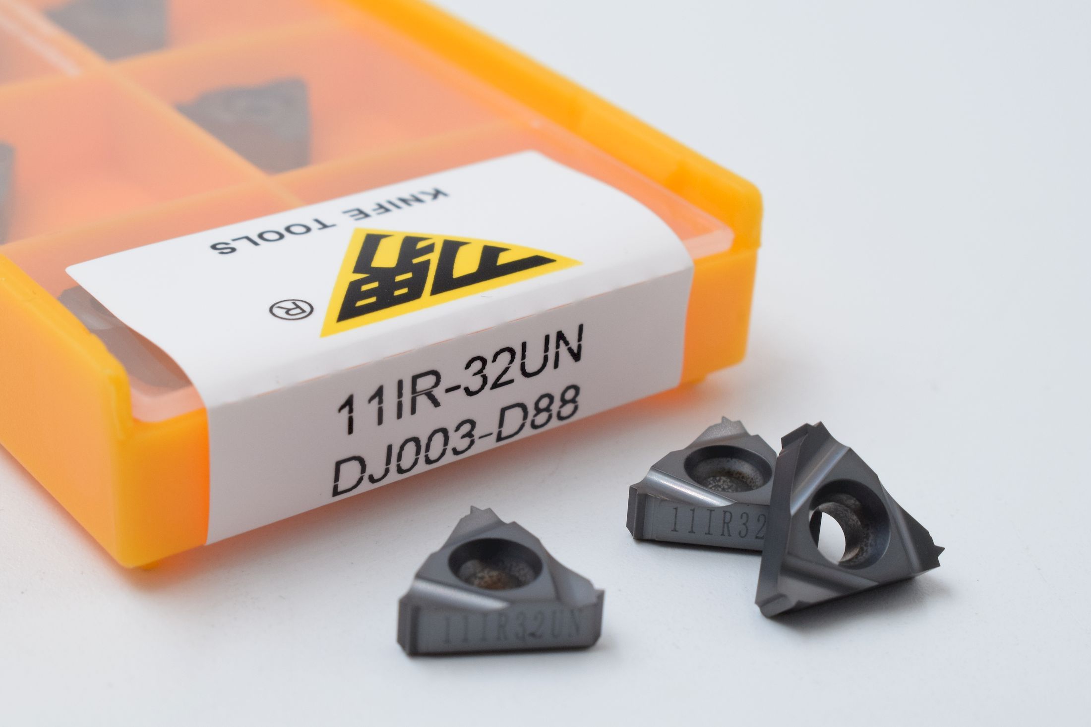 11IR32UN DJ003-D88
