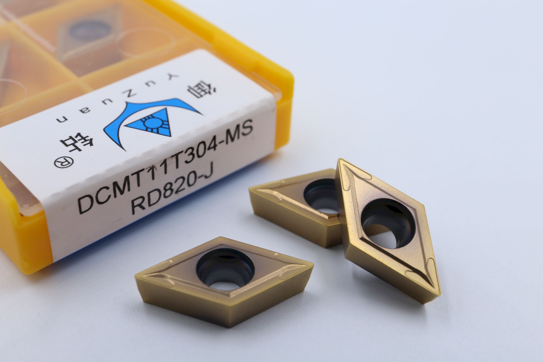 DCMT11T304-MS RD820-J