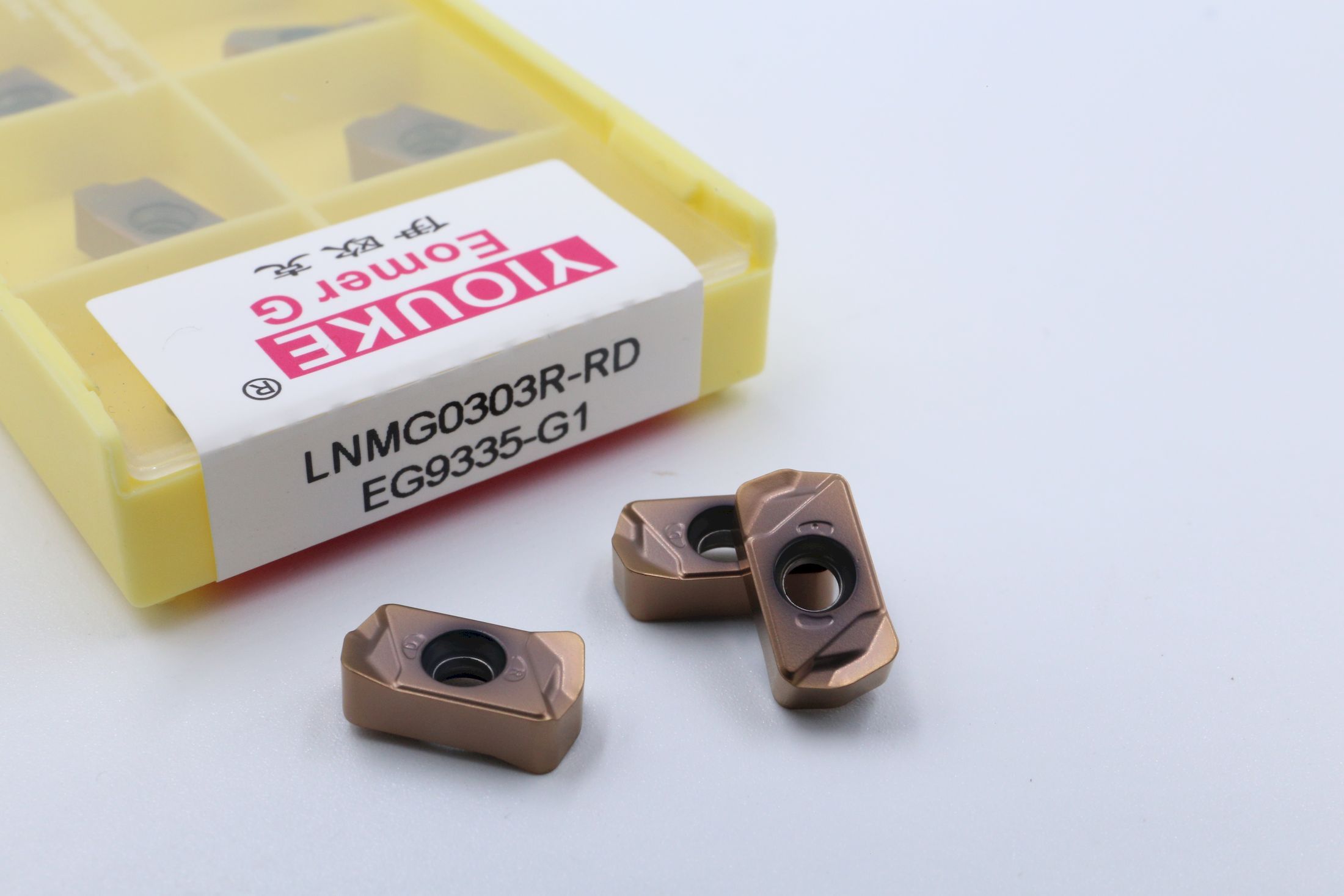 LNMG0303R-RD EG9335-G1