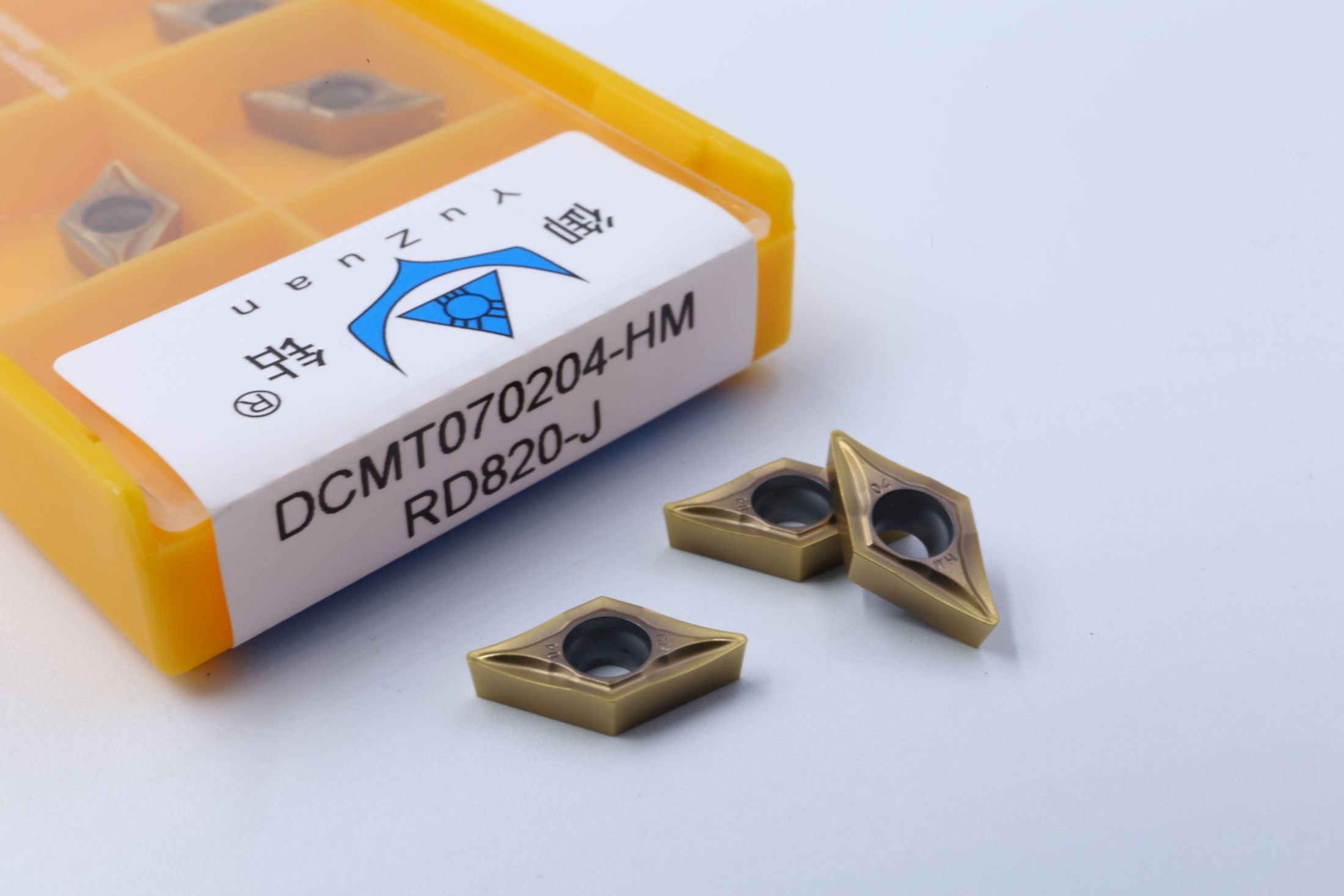 DCMT070204-HM RD820-J