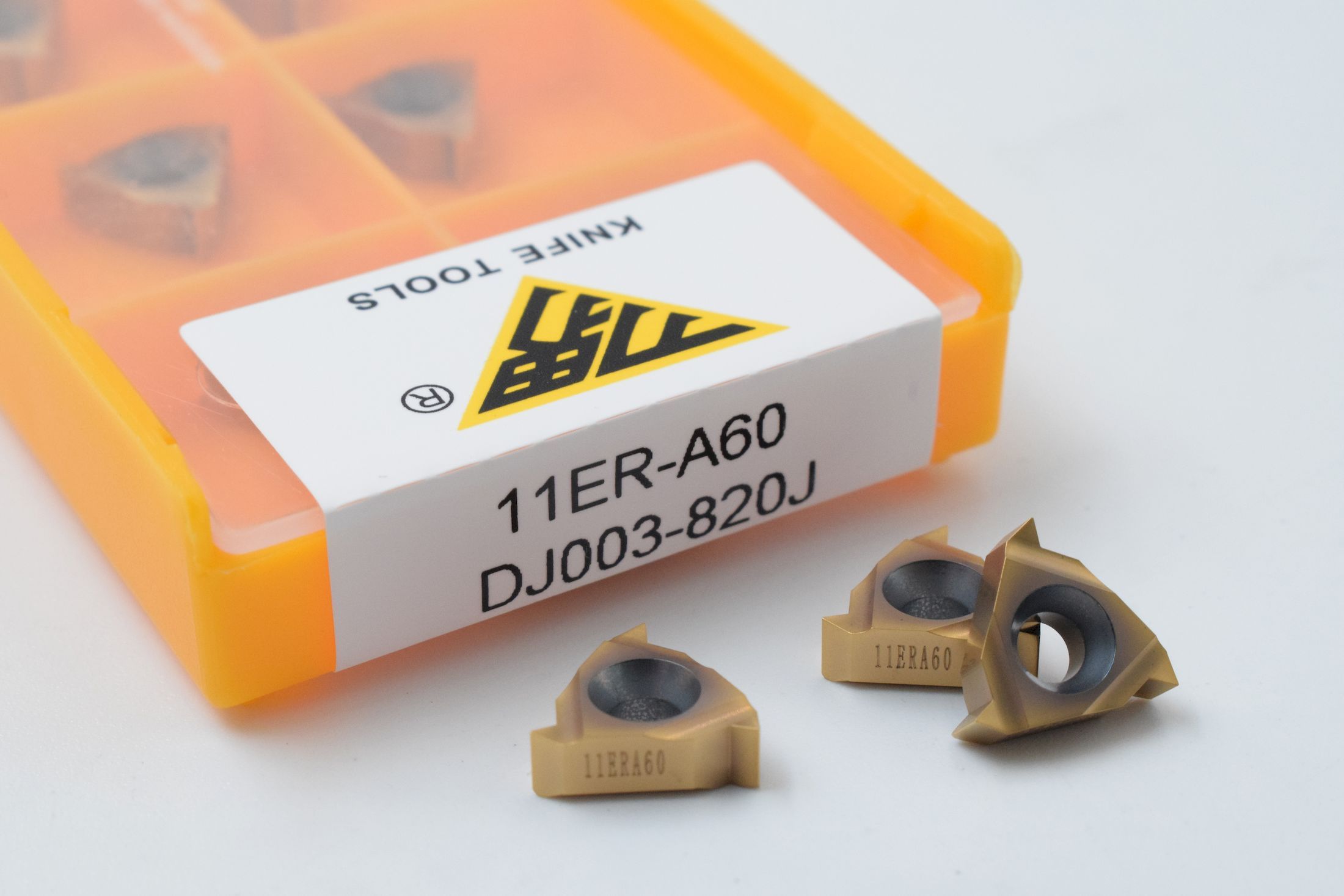11ERA60 DJ003-820J