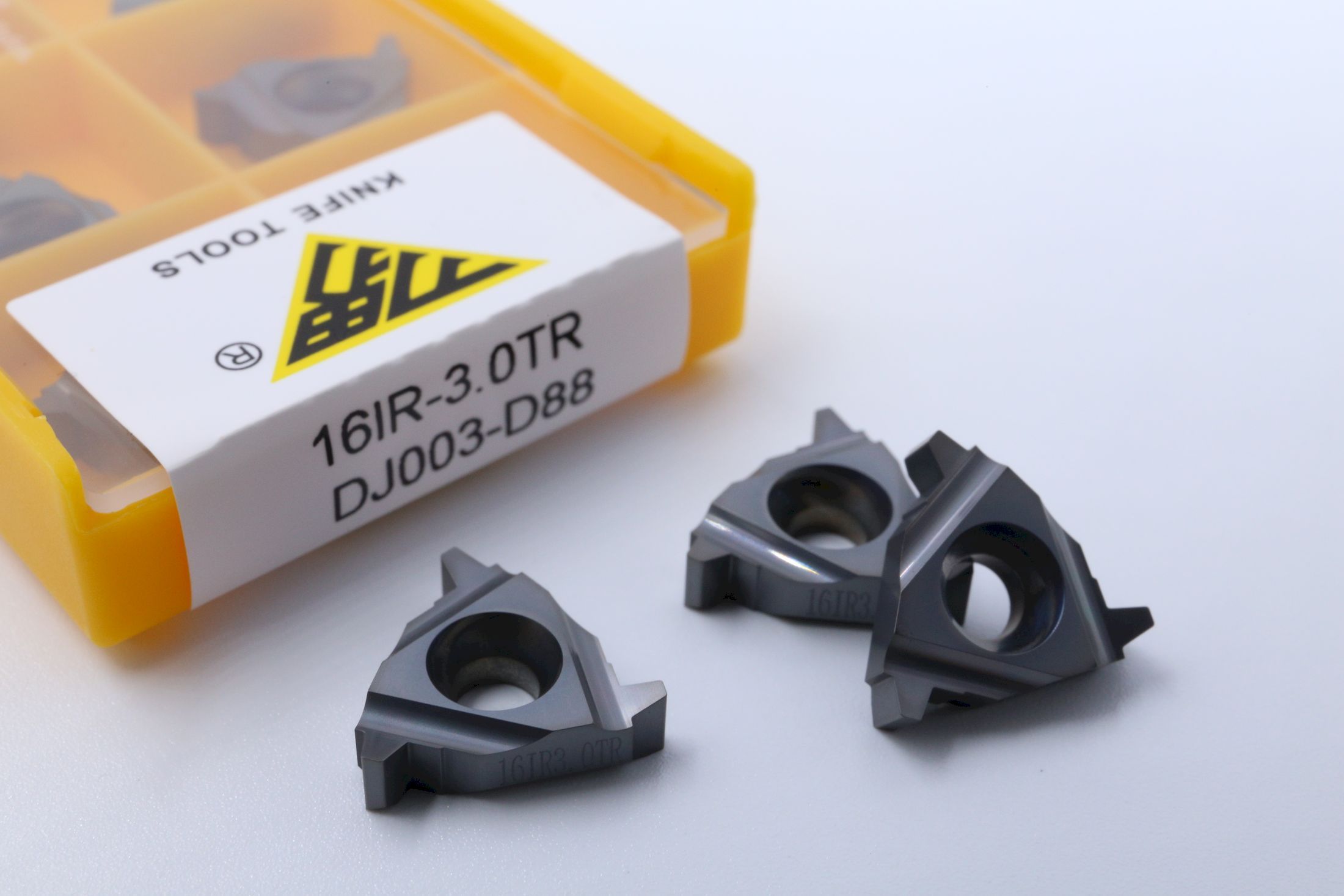 16IR3.0TR DJ003-D88