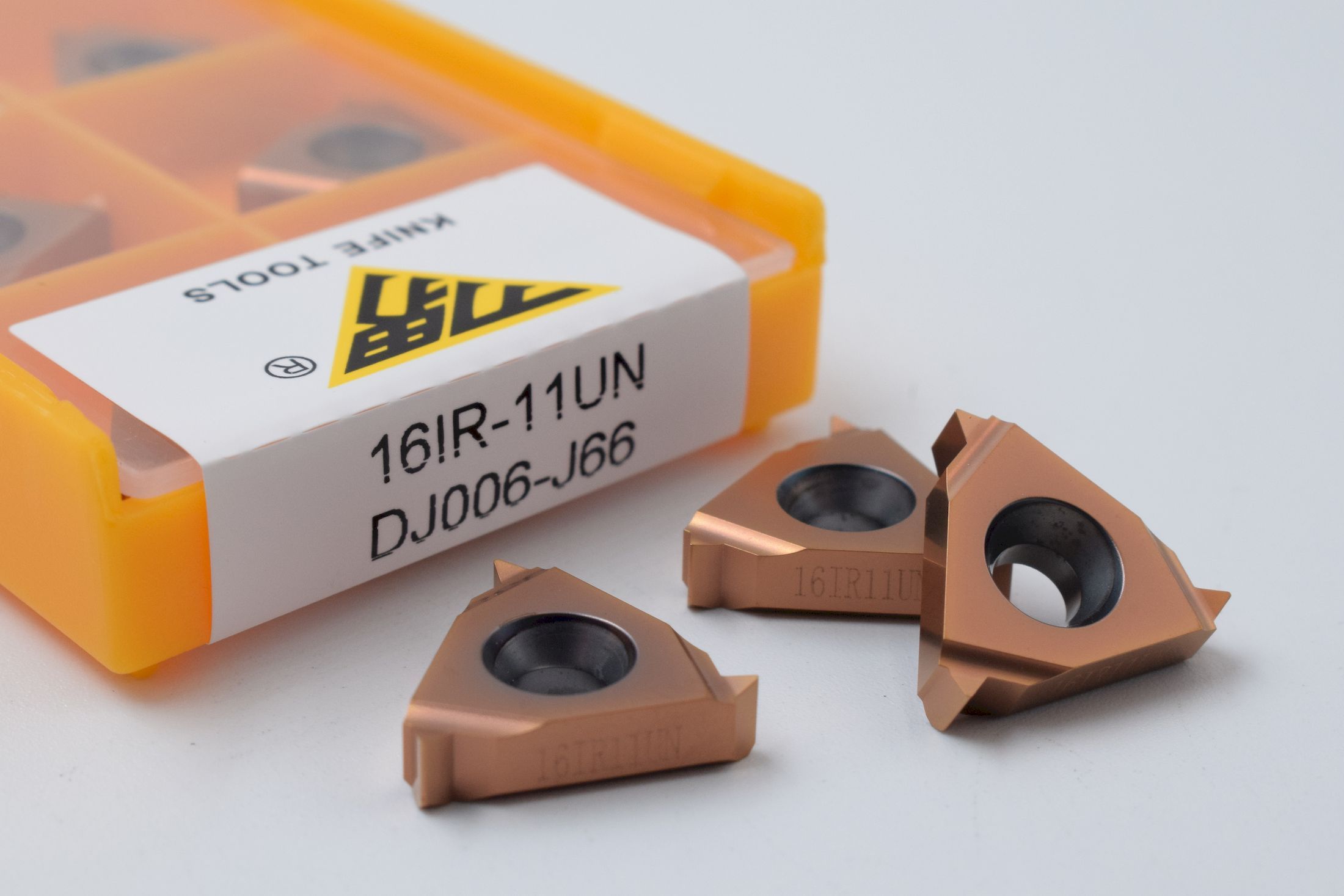 16IR11UN DJ006-J66