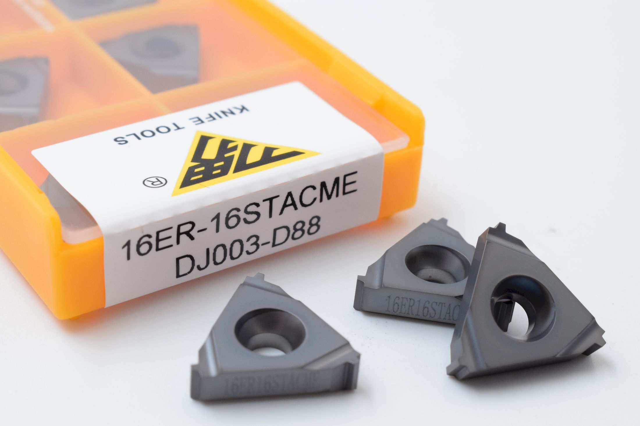 16ER16STACME DJ003-D88