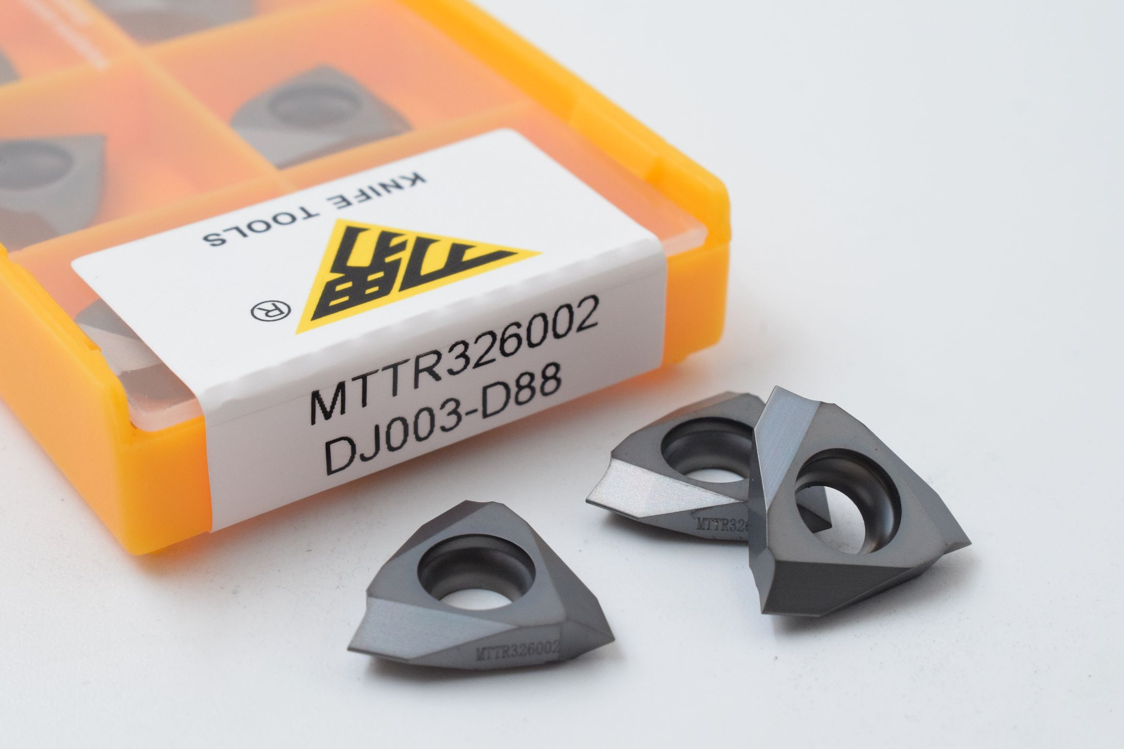 MTTR326002 DJ003-D88