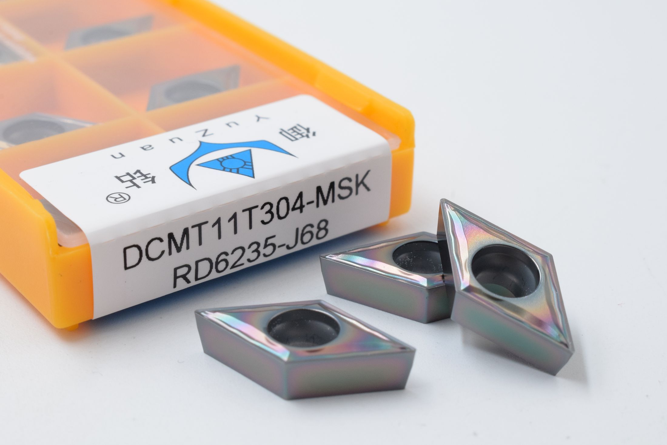 DCMT11T304-MSK RD6235-J68