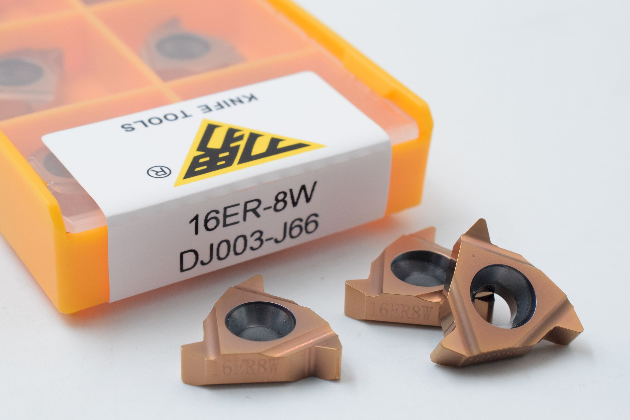 16ER8W DJ003-J66