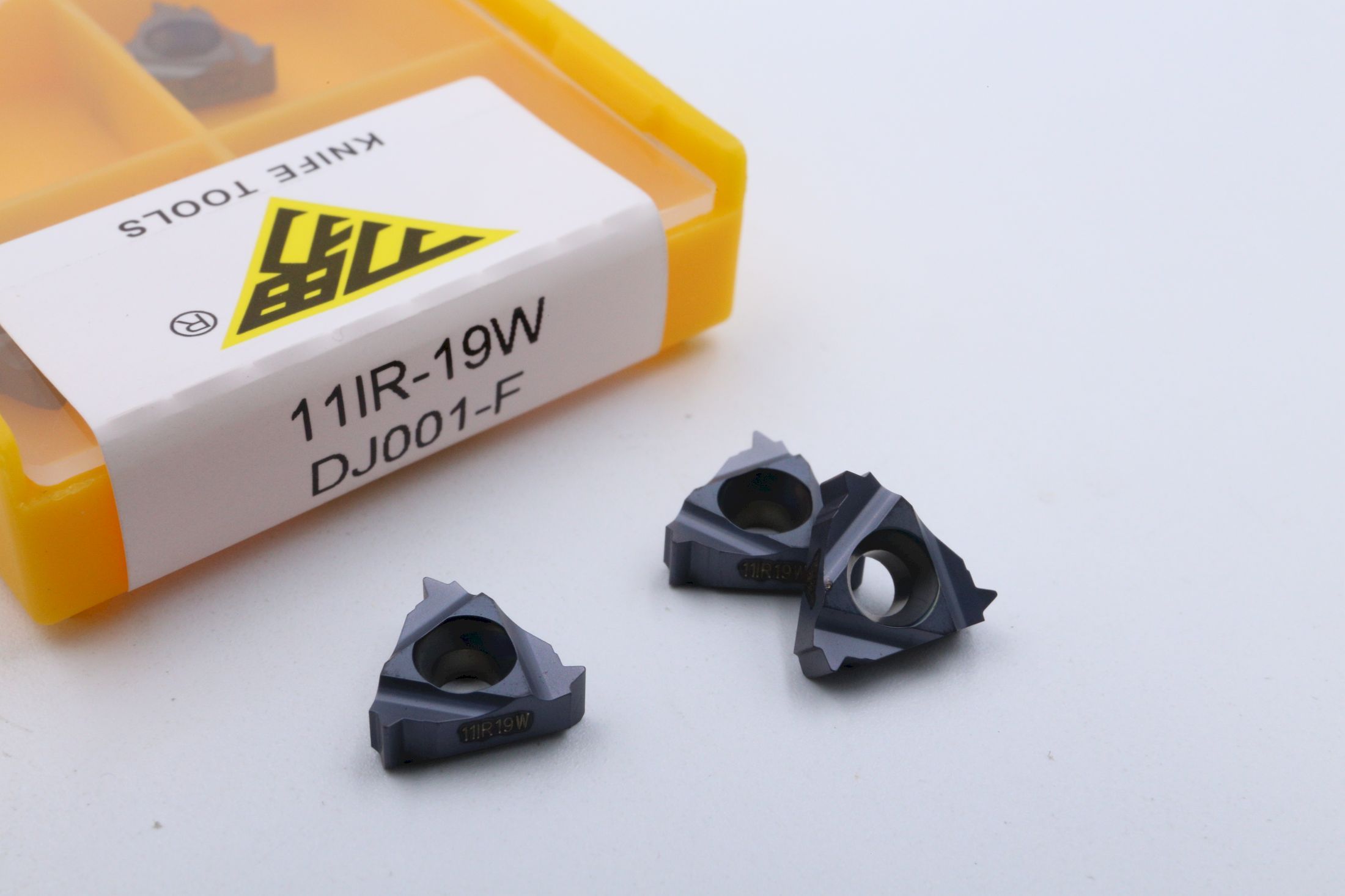 11IR19W DJ001-F