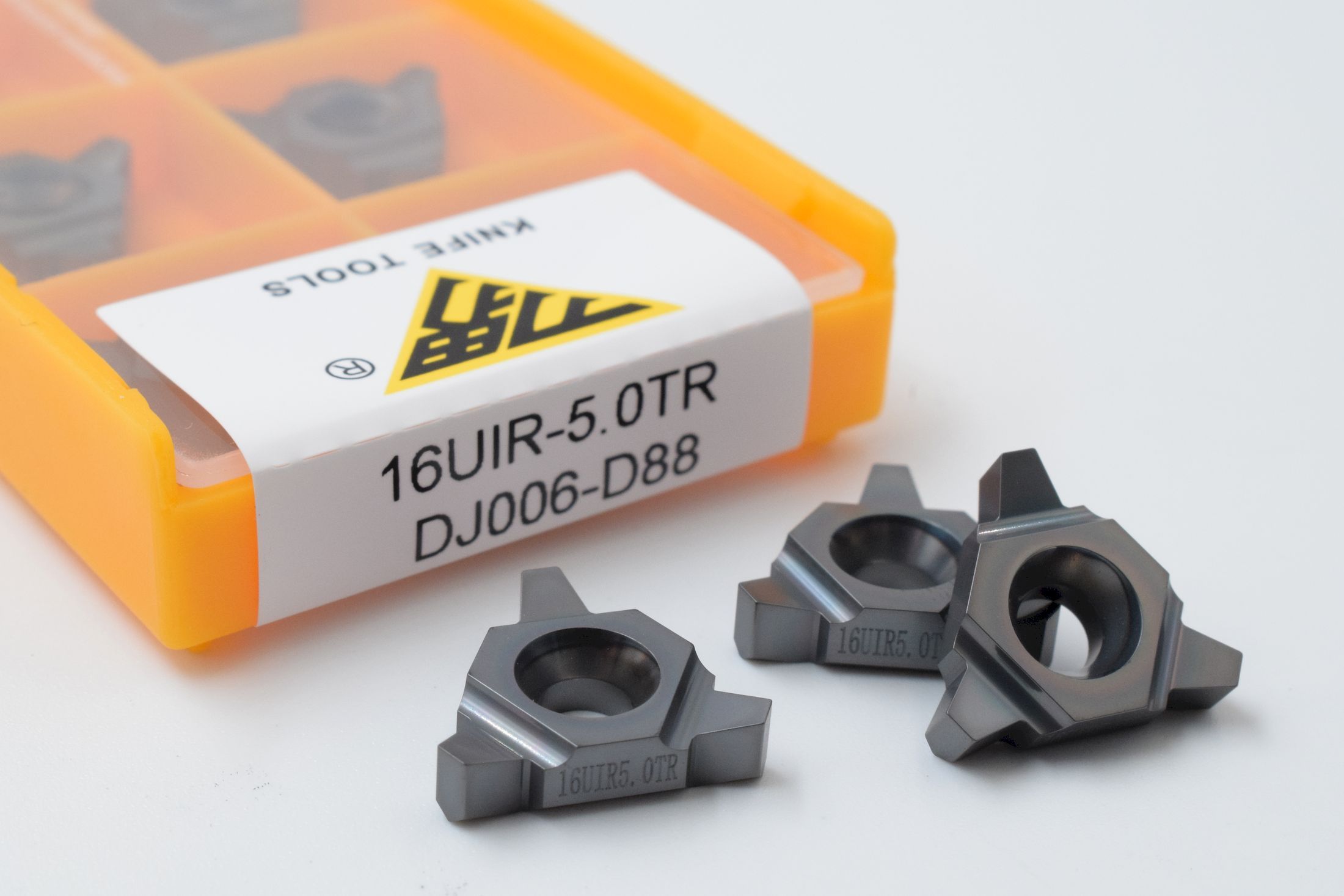 16UIR5.0TR DJ006-D88