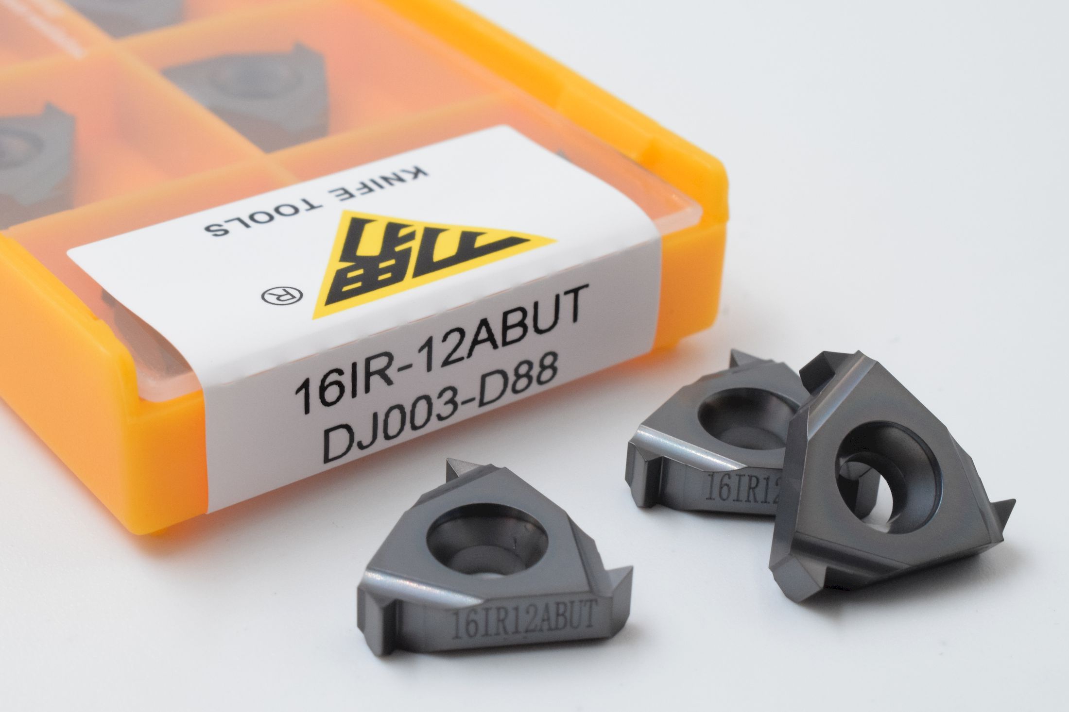 16IR12ABUT DJ003-D88