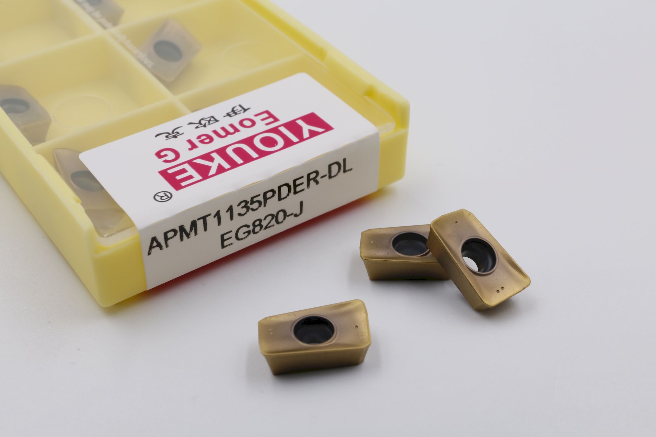 APMT1135PDER-DL EG820-J