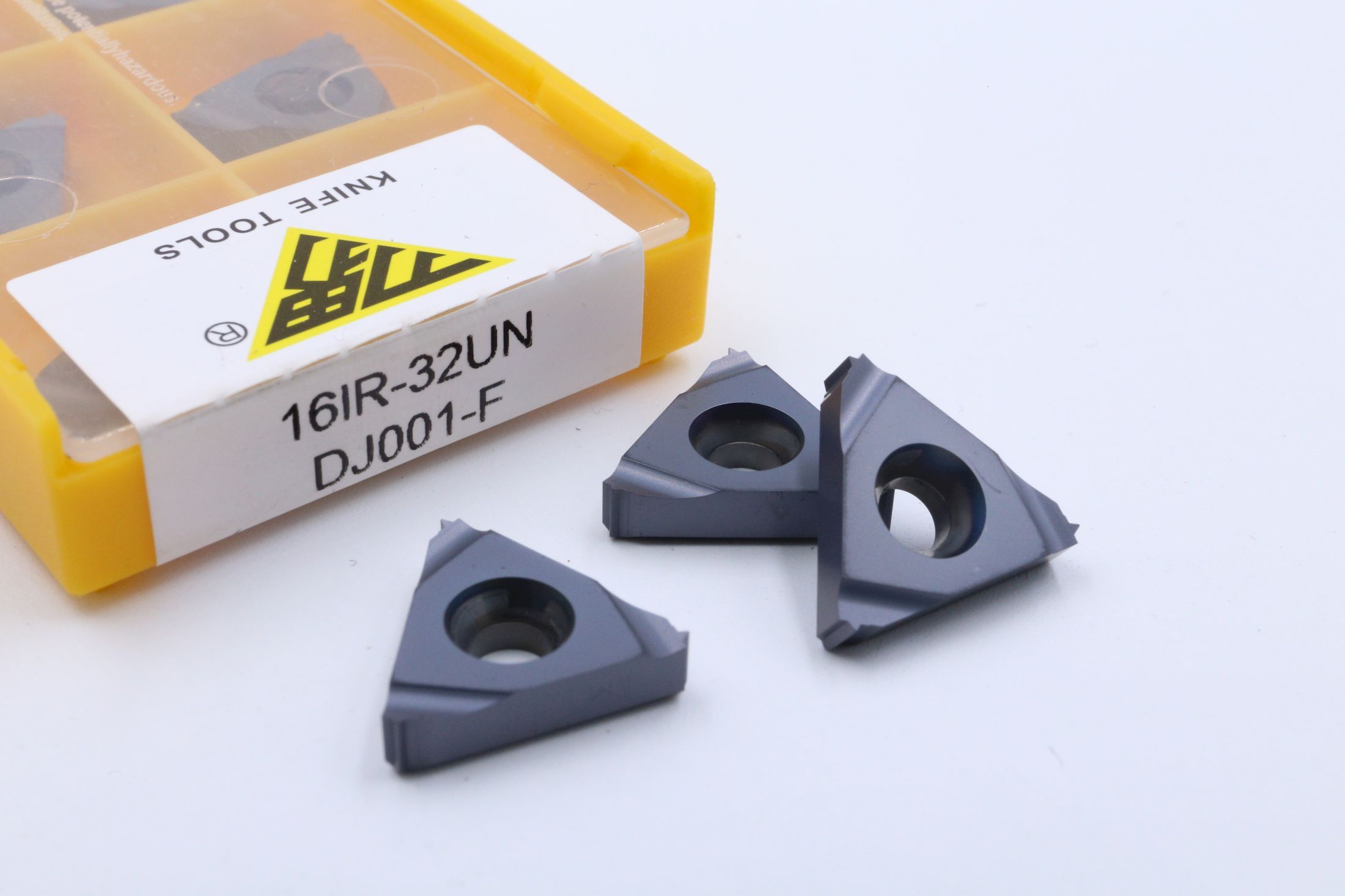 16IR32UN DJ001-F
