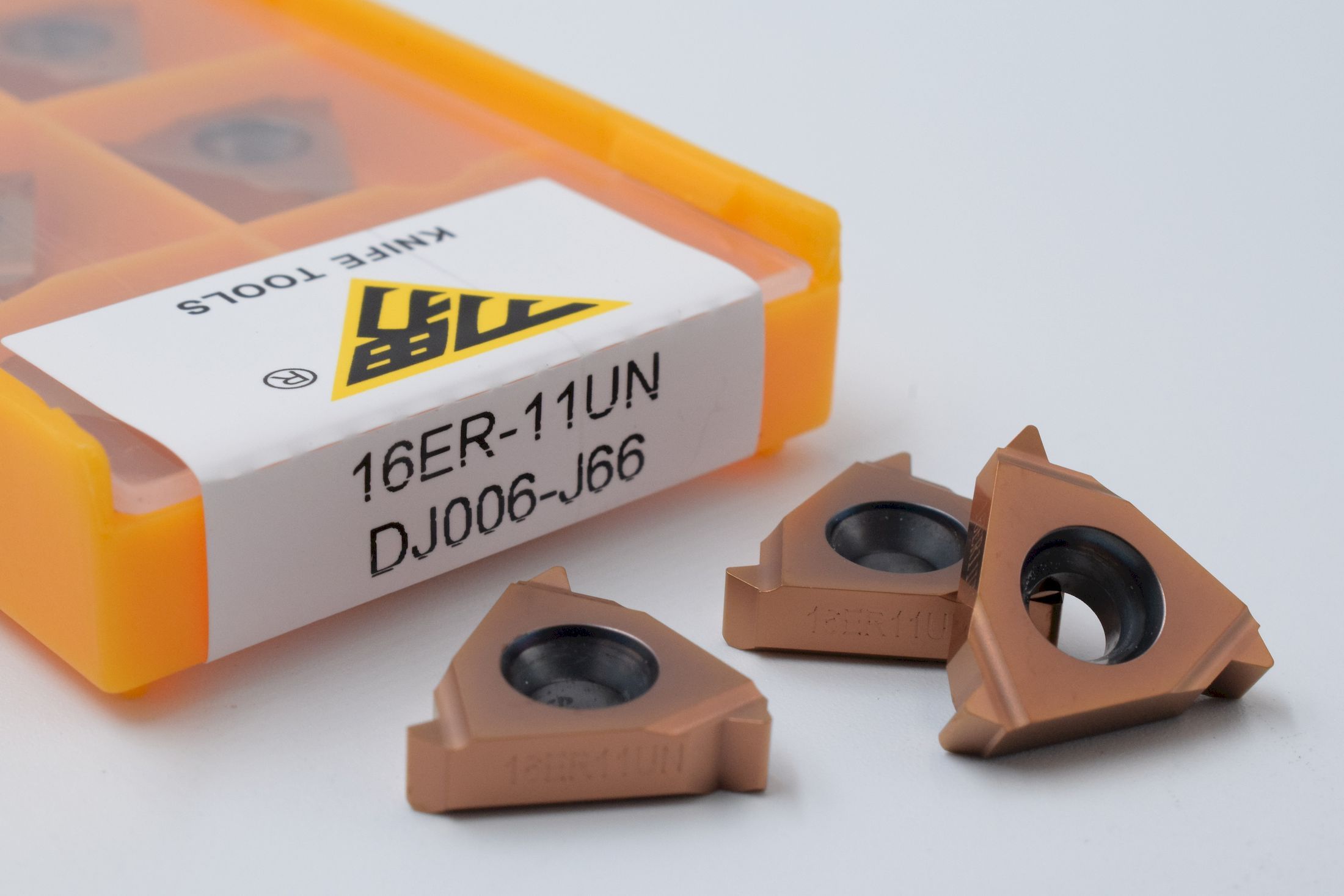 16ER11UN DJ006-J66