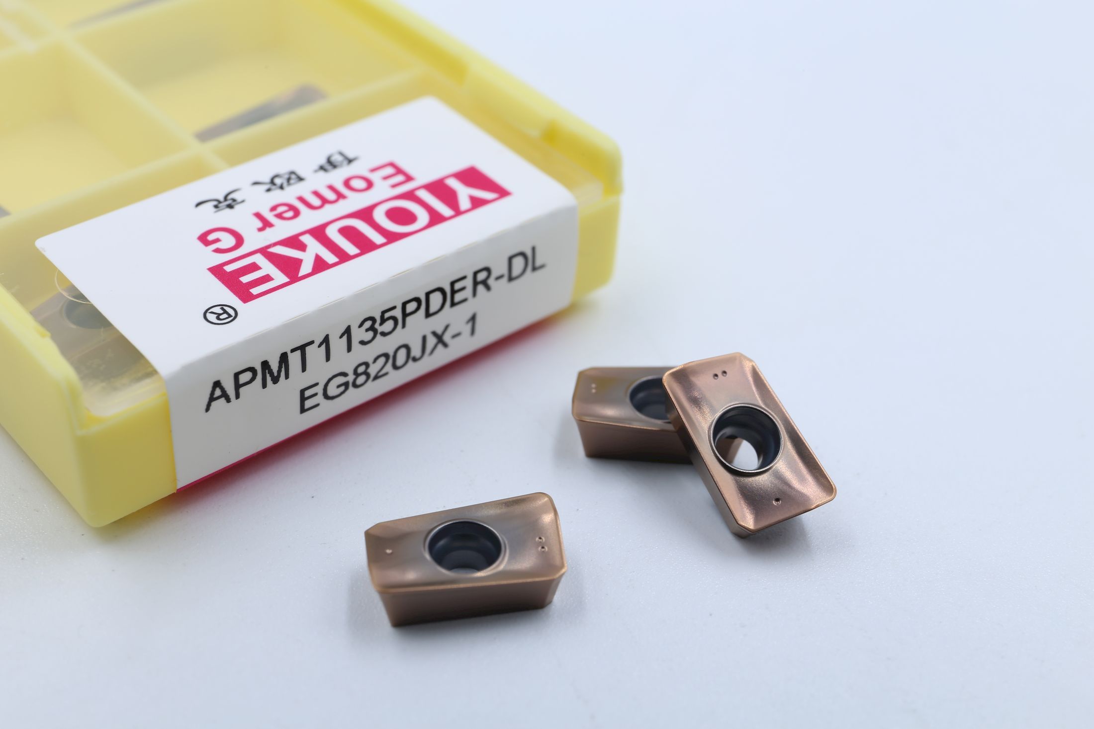 APMT1135PDER-DL EG820JX-1