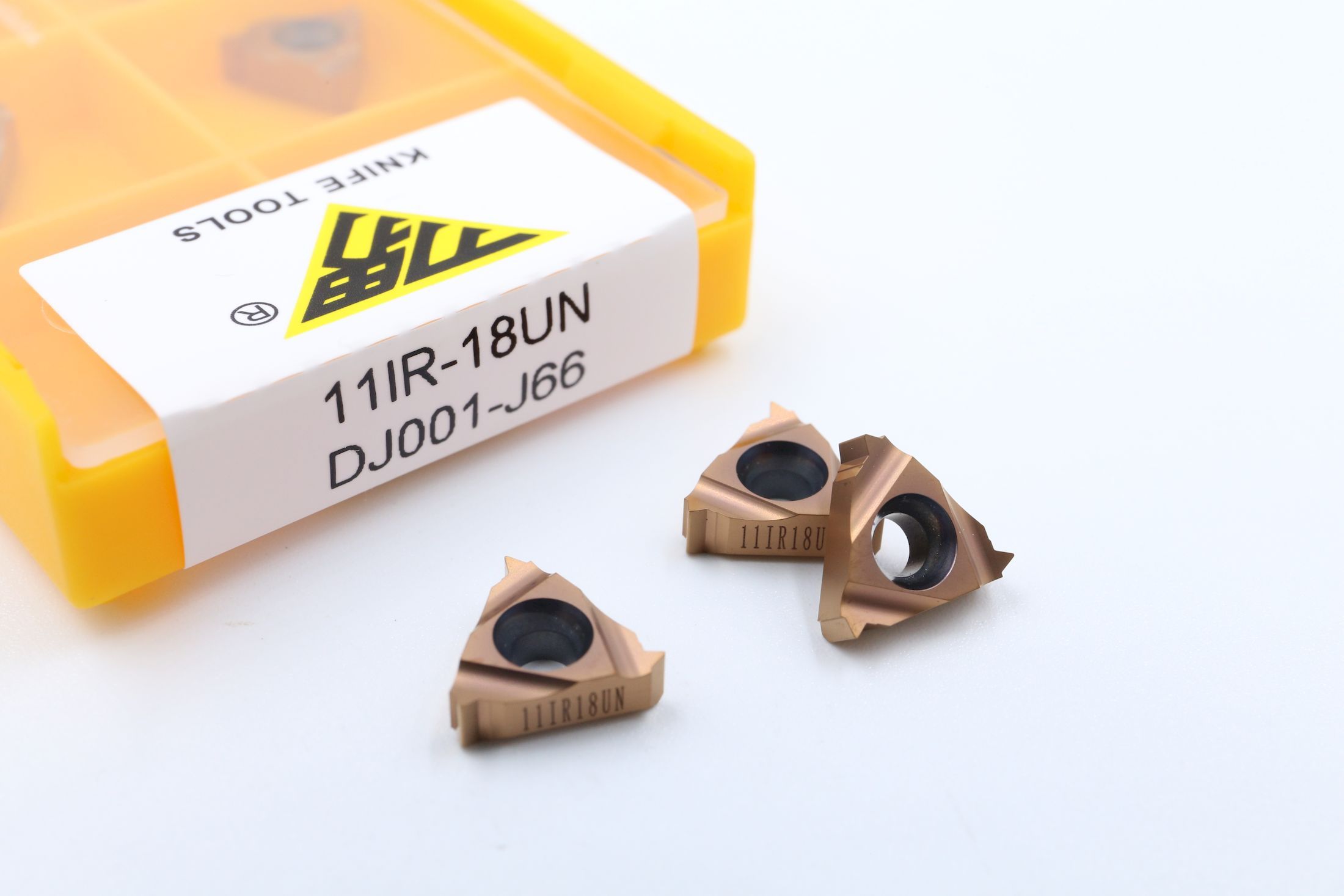 11IR18UN DJ001-J66
