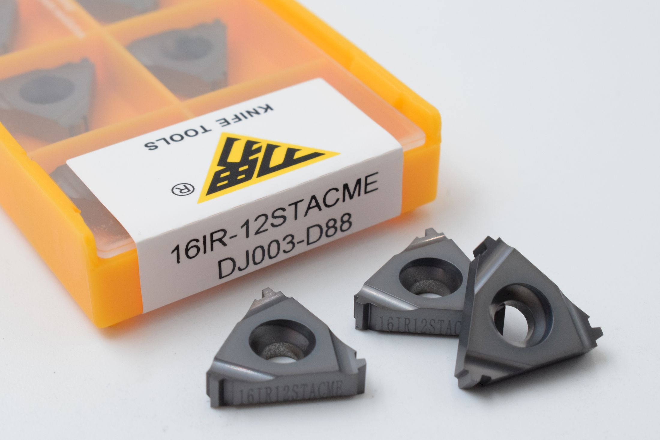 16IR12STACME DJ003-D88