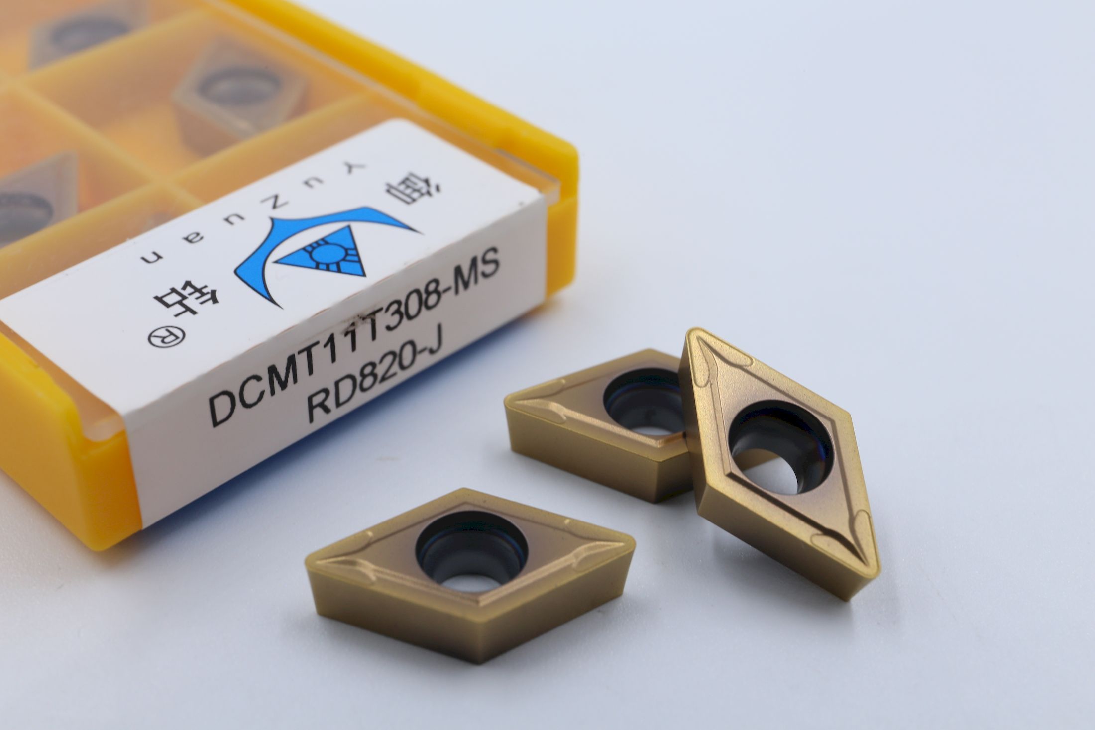 DCMT11T308-MS RD820-J