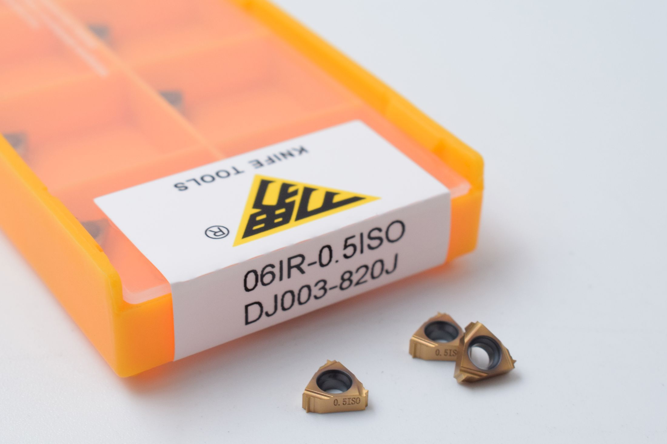 06IR0.5ISO DJ003-820J