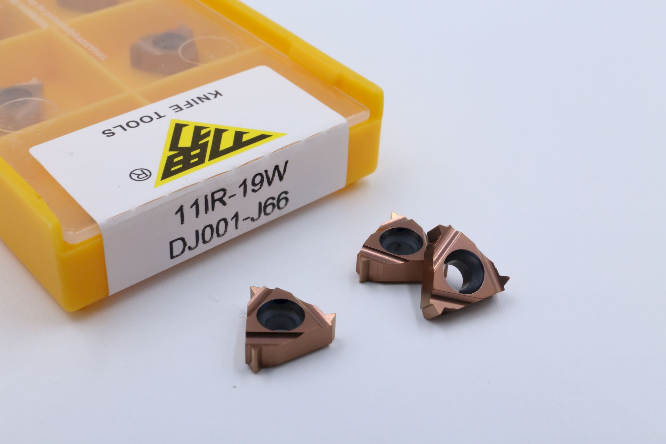 11IR19W DJ001-J66