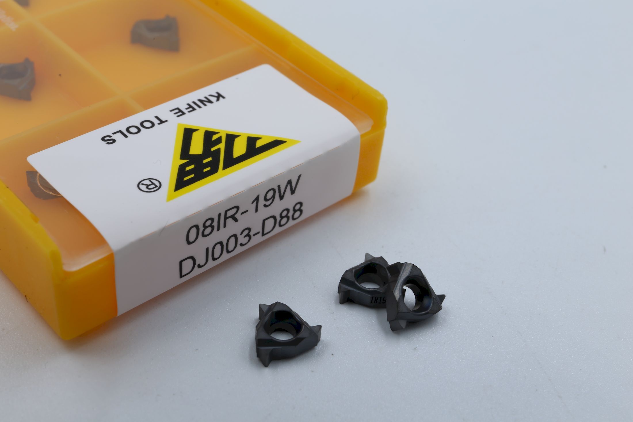 08IR19W DJ003-D88