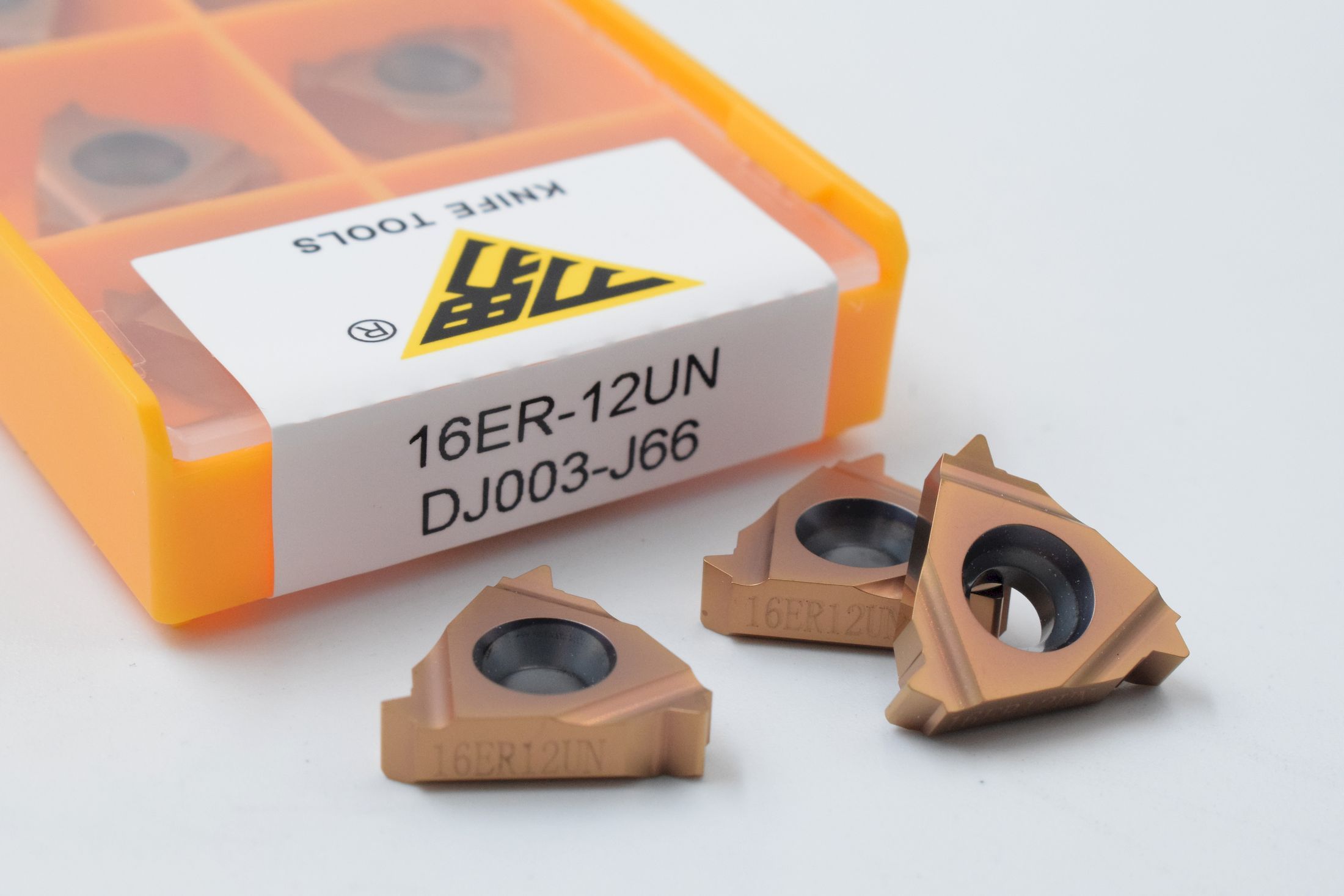 16ER12UN DJ003-J66