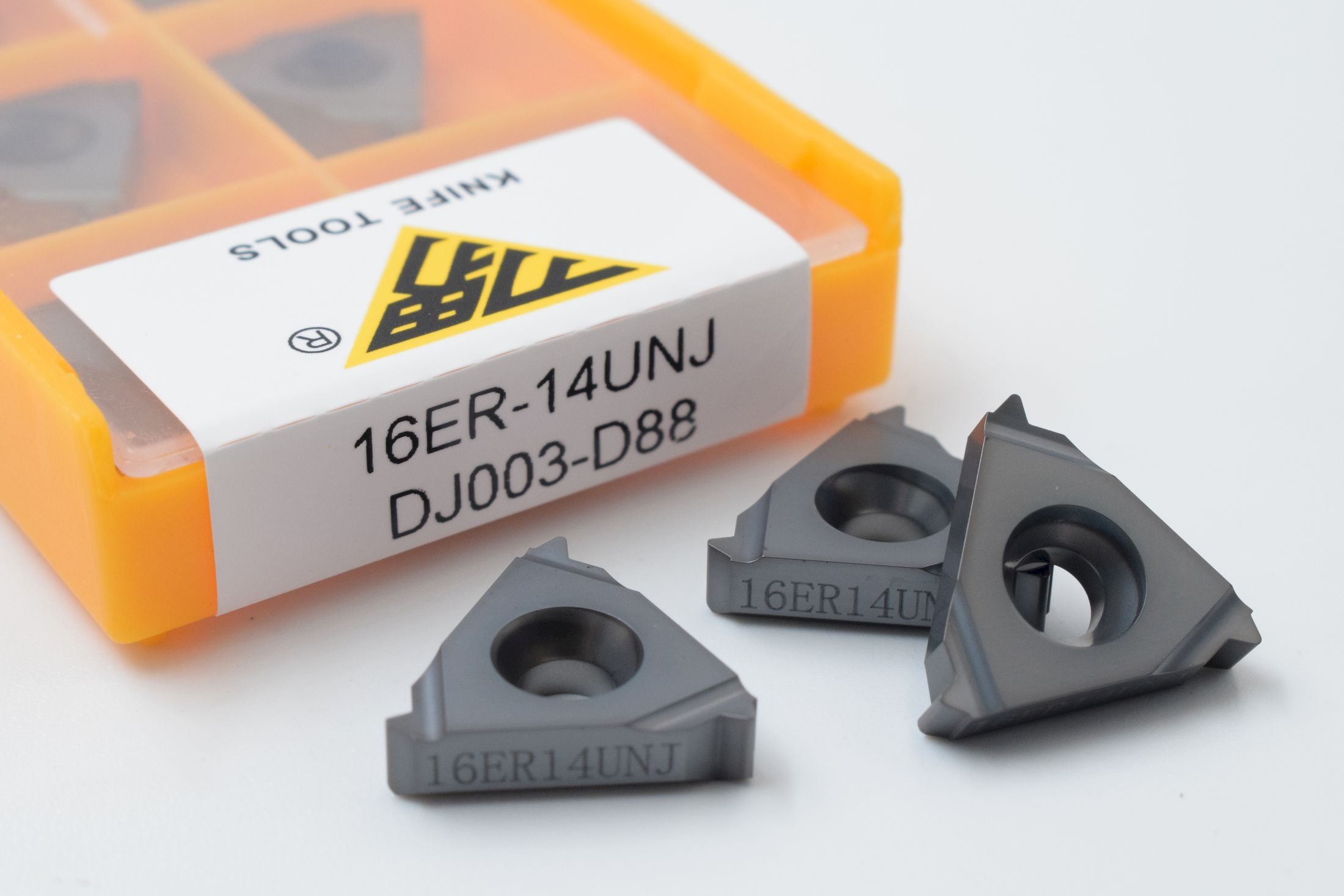 16ER14UNJ DJ003-D88