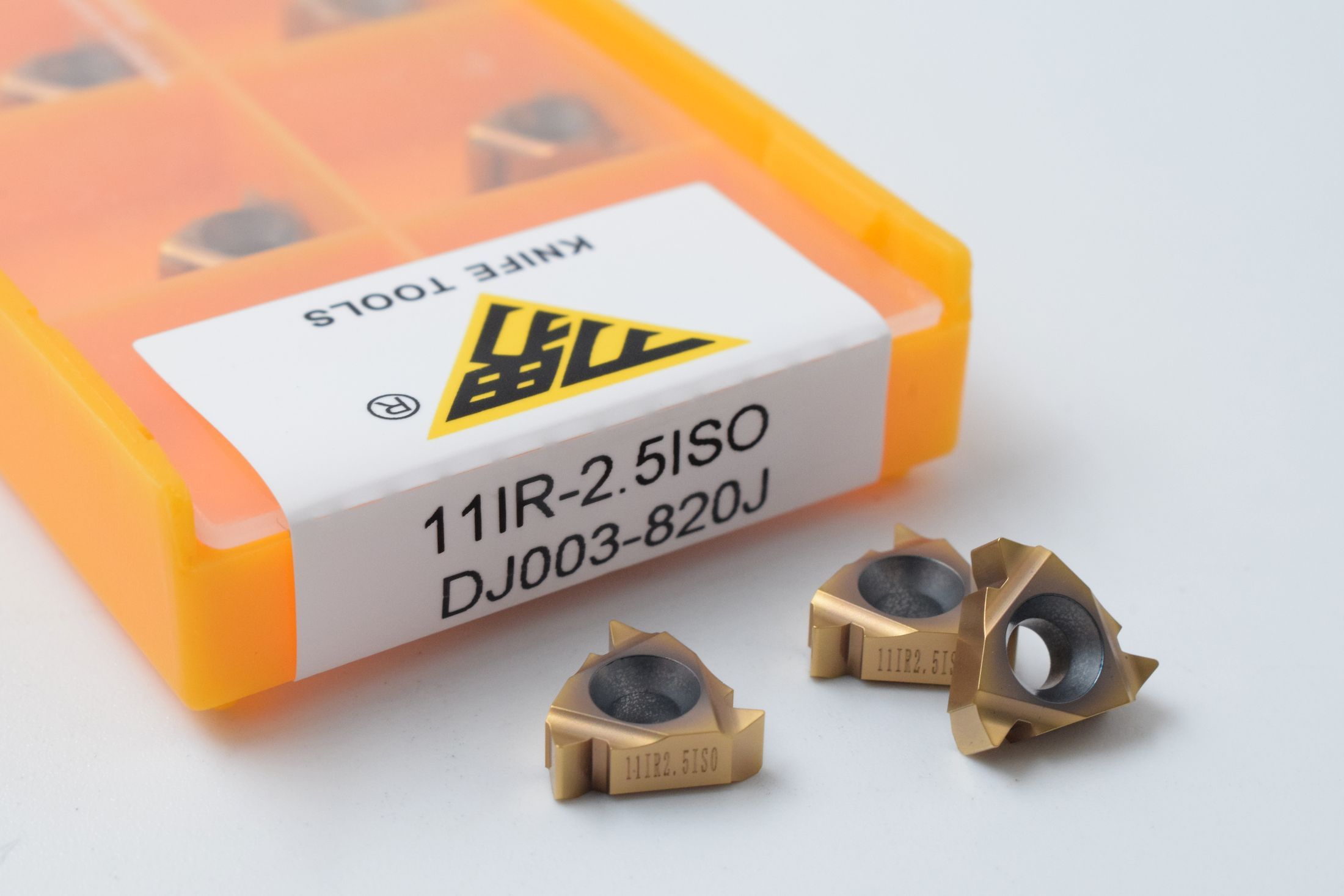 11IR2.5ISO DJ003-820J