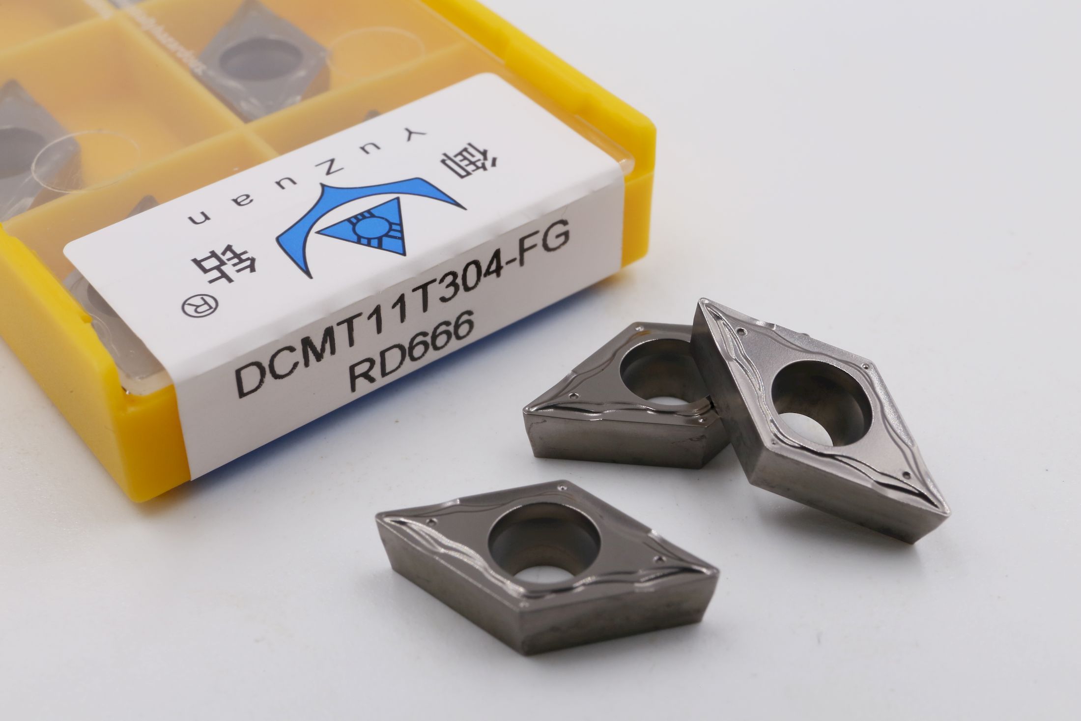 DCMT11T304-FG RD666