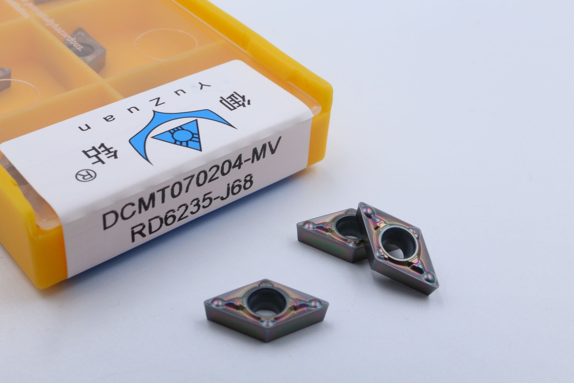 DCMT070204-MV RD6235-J68